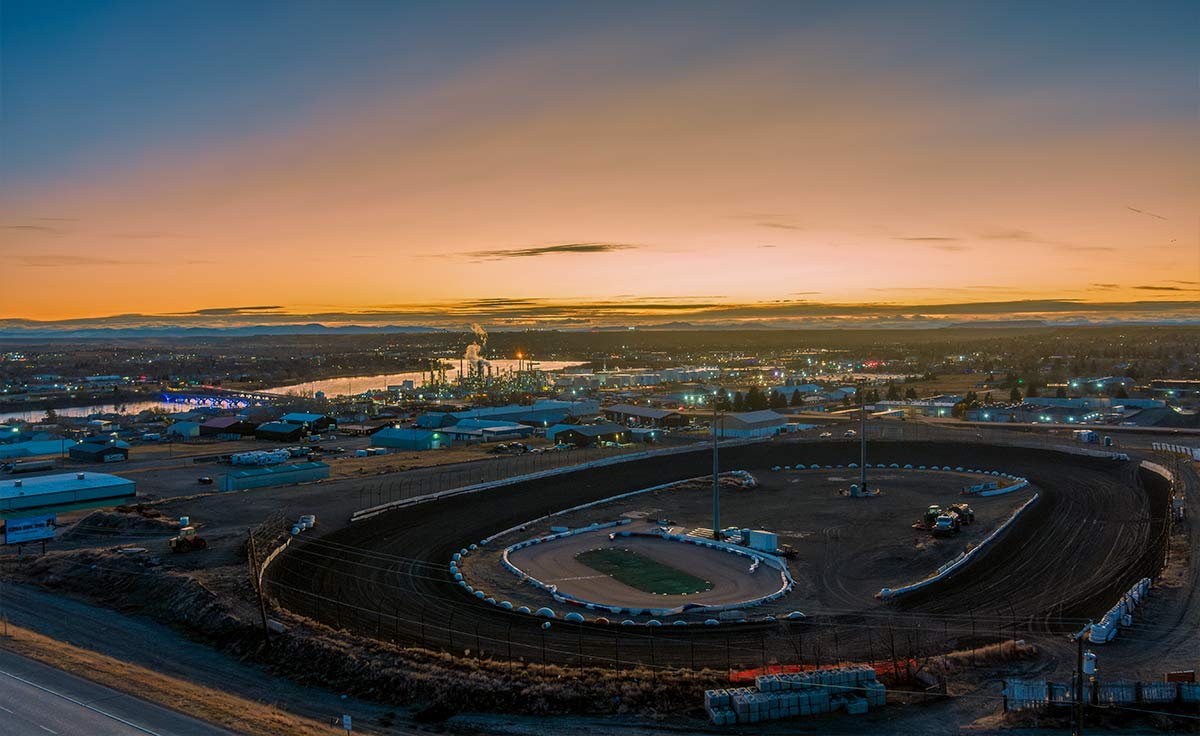 Скачки (или: ипподромы)?>