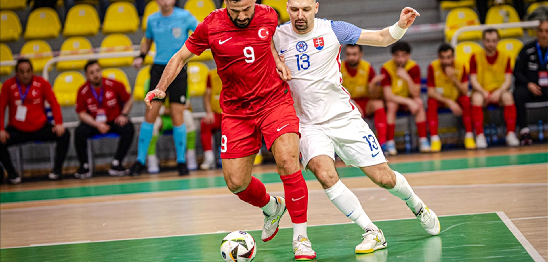 Футбольный зал №3